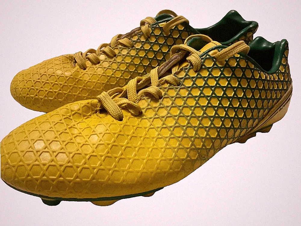 D. POWER Yellow Green Lace Up Low Top Futbol Athletic Soccer Cleats 7.5/ Eur 40