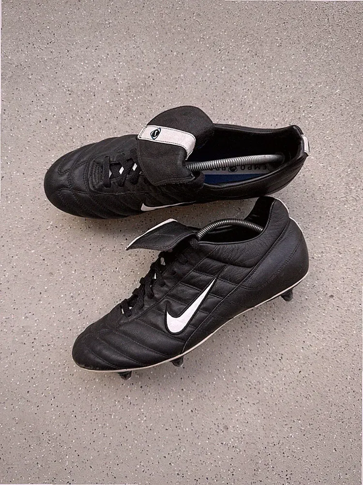 DDP Vintage 2000s Nike Tiempo Soccer Football Boots Cleats Mens size US-12.5
