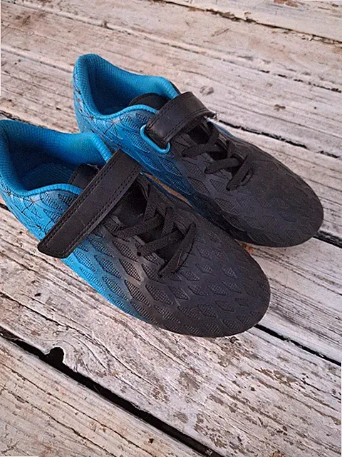 DejaTuHuella Cleats youth soccer In blue and black Size 3.5 Clean, Kids #5