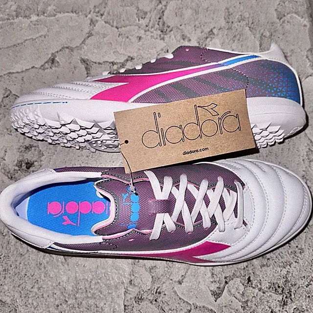 Diadora Brasil Elite Running Indoor Soccer Shoes Sneakers 41.5 / 7.5 Men / 9.5 W