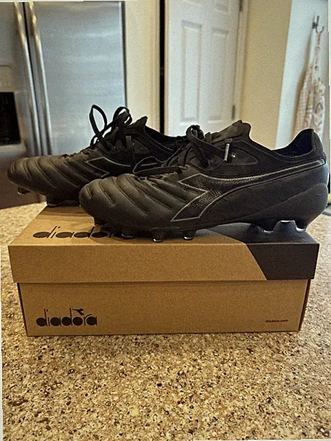 Diadora Brasil Elite Tech LPX Black On Black Soccer Cleats US 11