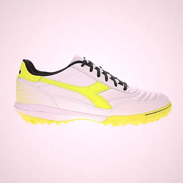 diadora Calcetto Graphic Lightweight Turf Soccer Mens White Sneakers Athletic Sh