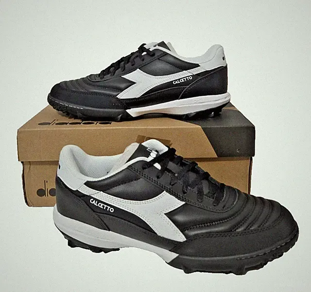 Diadora Calcetto Ii Lightweight Turf Soccer Sneakers Athletic Men 9.5Black/White