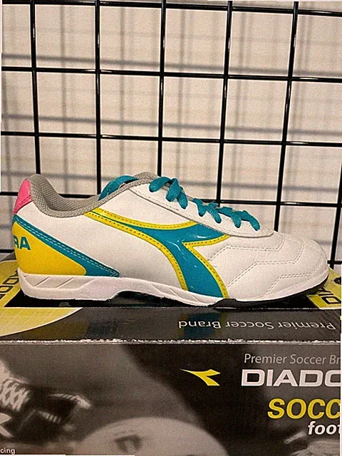 Diadora Capitano LT TF W Size 9.5