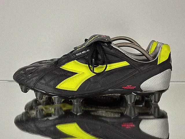 Diadora DD ELEVEN K Leather Soccer Cleats Football Boots Size EU 46 (30cm)