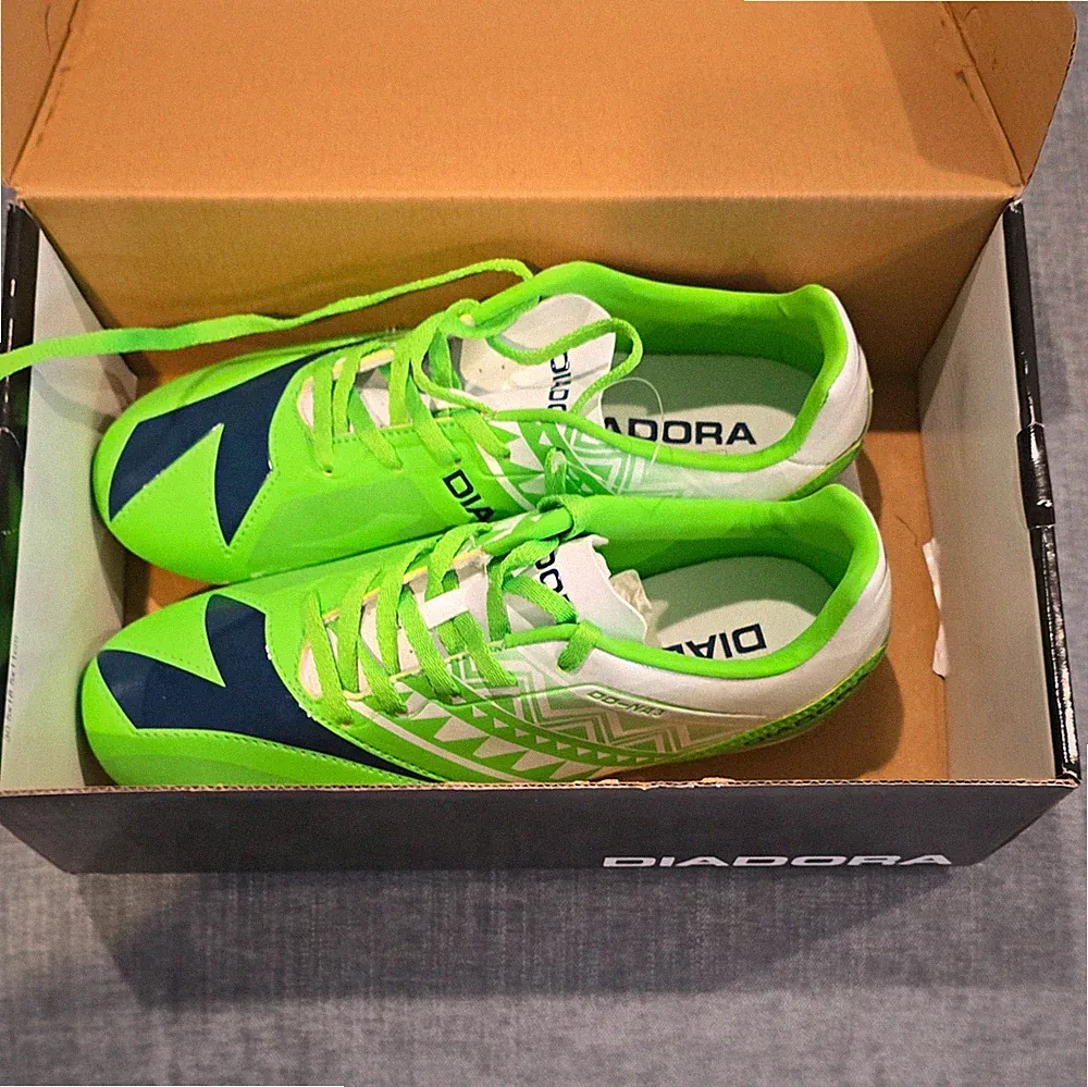Diadora DD-NA3 R LPU JR Unisex Youth Soccer Cleats Green/White US 5.5
