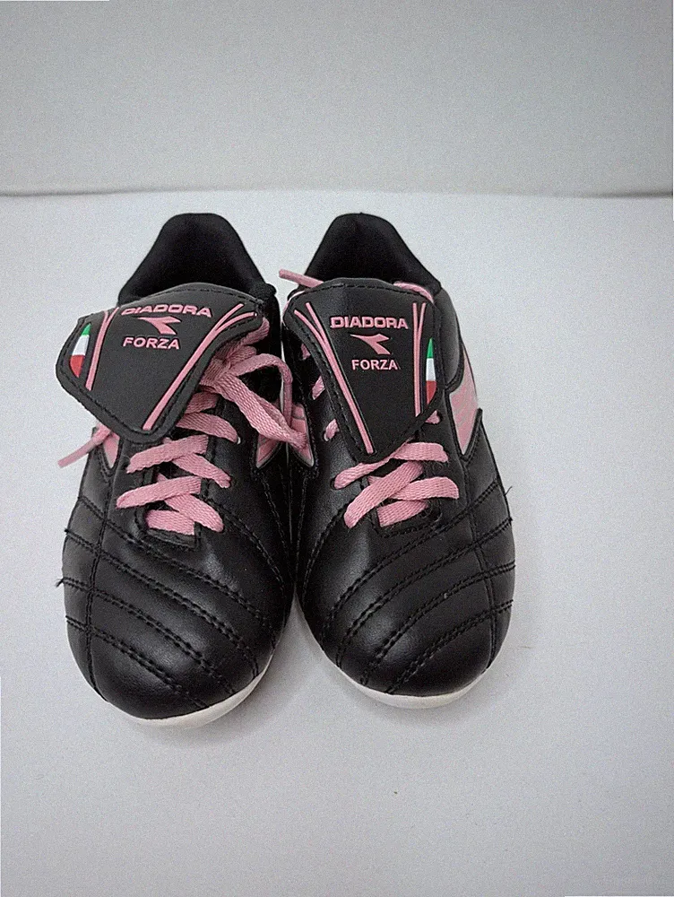 diadora soccer cleats kids