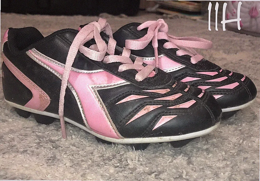 Diadora Girls Soccer Cleats Black Pink Size 11.5 (11H) Little Kids FG Shoes