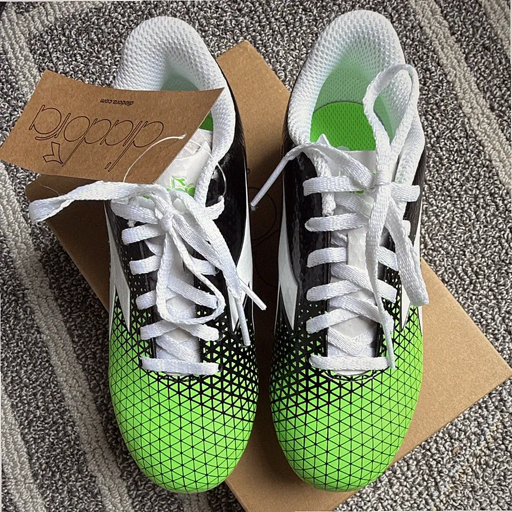 diadora soccer cleats youth