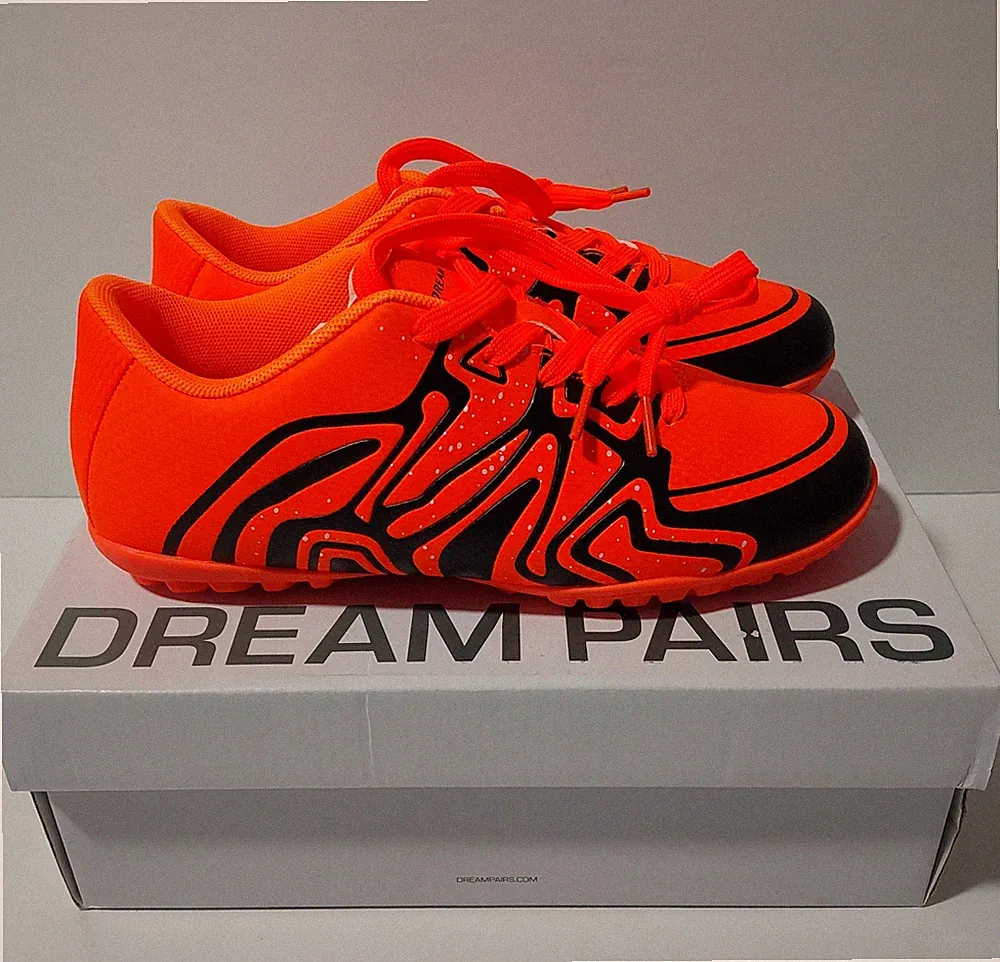 DREAM PAIRS Boys Girls Indoor Turf Soccer Cleats Lace Up Shoes Little Big Kid