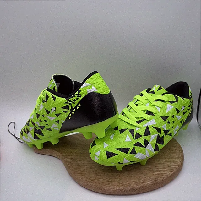 DREAM PAIRS Boys Girls Soccer Cleats Kids Football Green/Black Shoes Size 5 NEW
