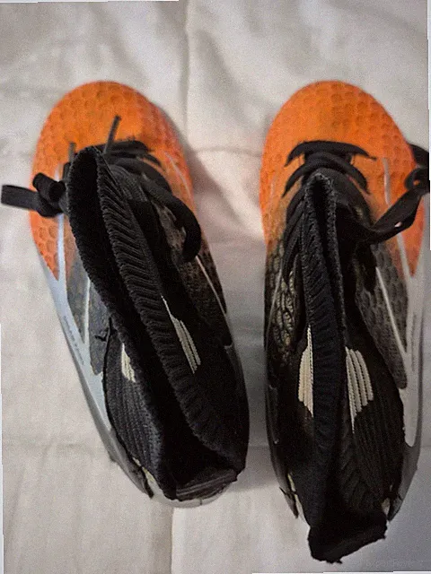 Dream Pairs Cleats