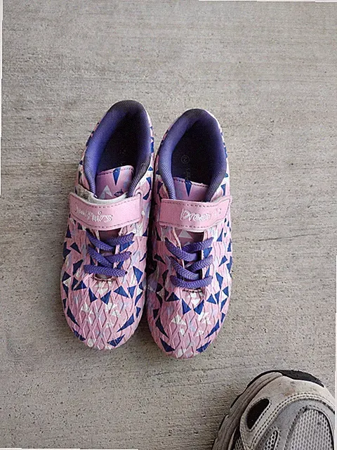 Dream Pairs Girls Soccer Cleats