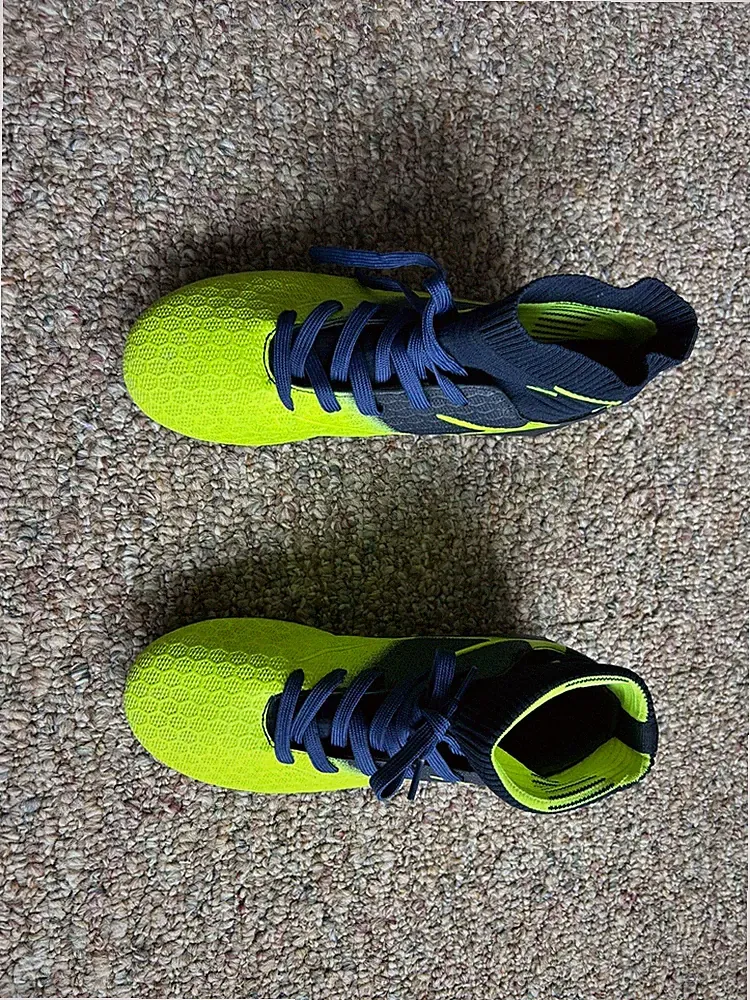 Dream Pairs HZ19002K Soccer Cleats Youth US 6 Neon Green Navy High Top Used