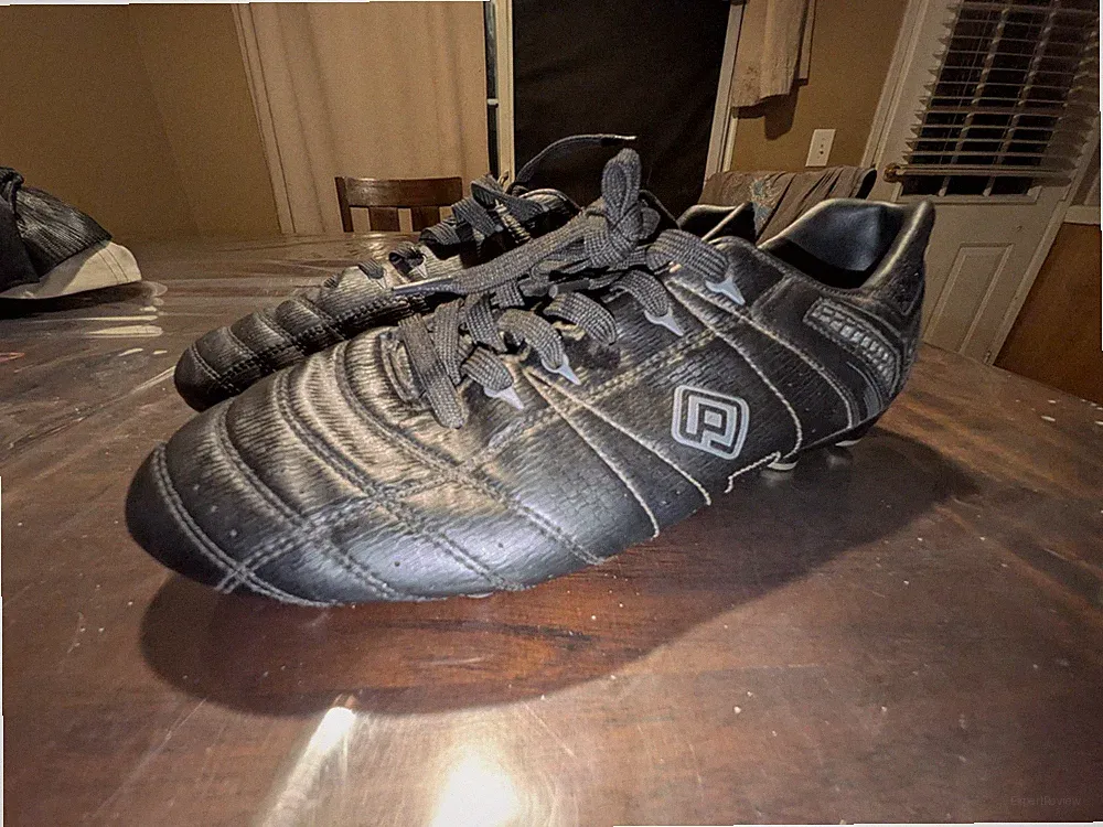Dream Pairs Mens Size 9 Black Gray Soccer Cleats Firm Ground Shoes 160371-M Used