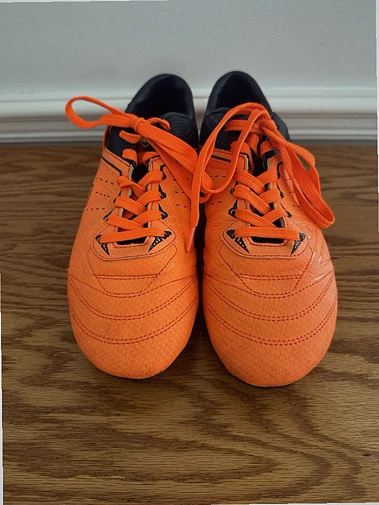 Dream Pairs Mens Soccer Cleats Orange Size 9