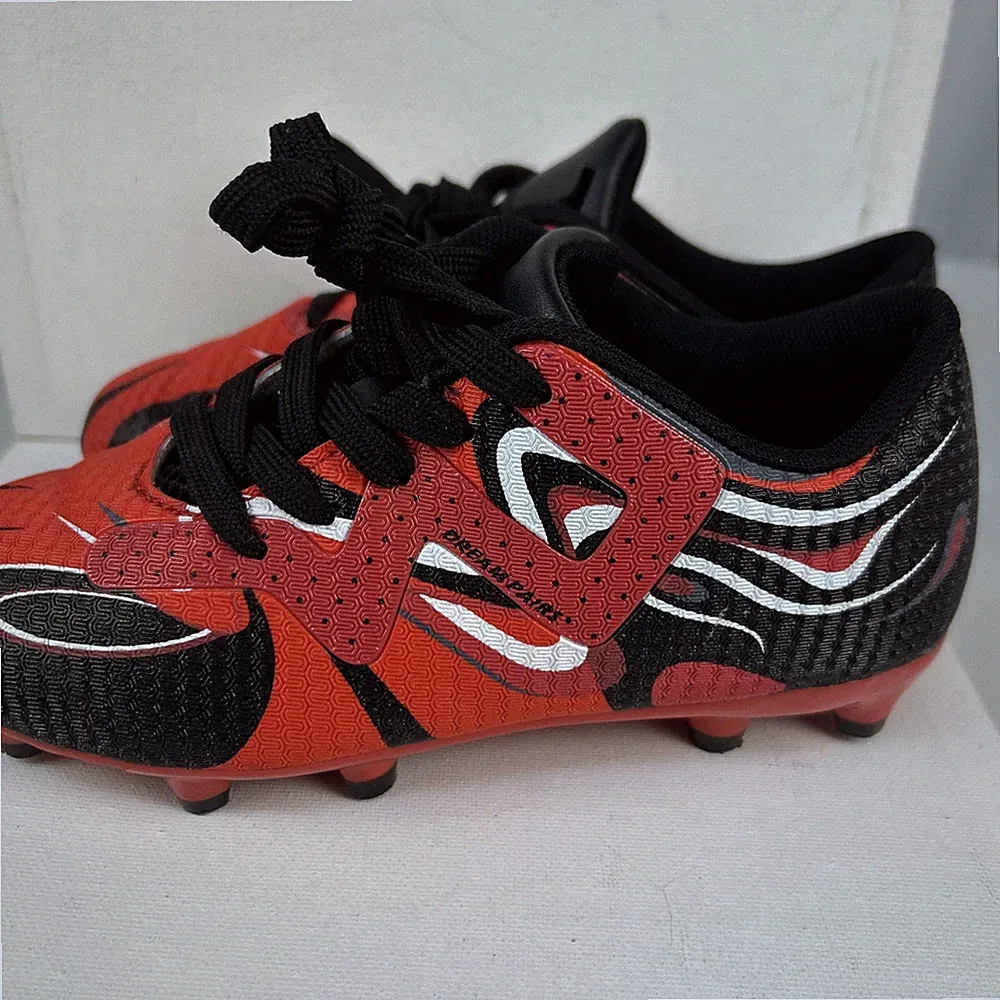 Dream Pairs Red size 13 youth soccer cleats