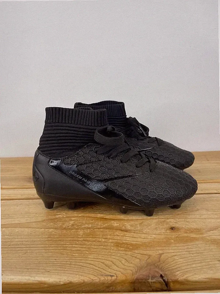 Dream Pairs Soccer Cleats FG – Blackout – Youth 13C