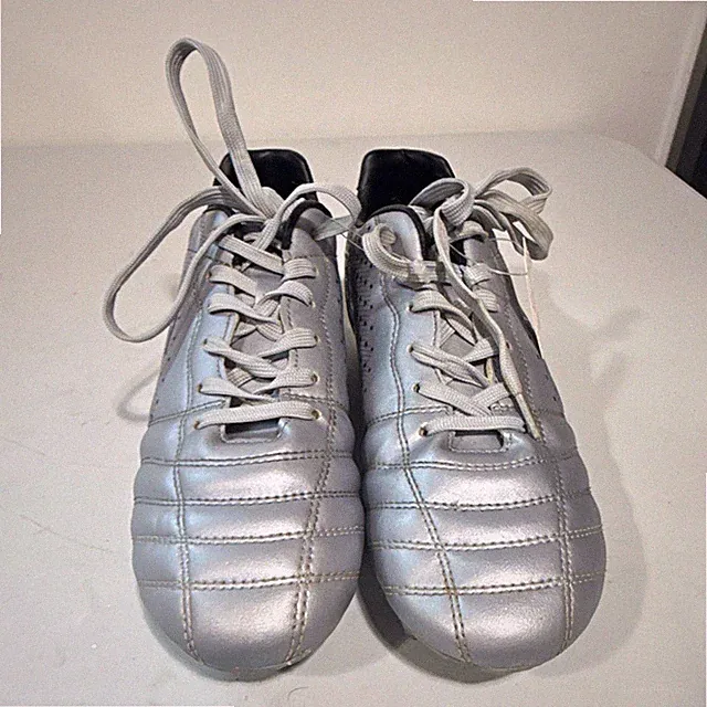 Dream Pairs SUPERFLIGHT-1 Silver/Black Men's Lace-Up Low Top Soccer Cleats