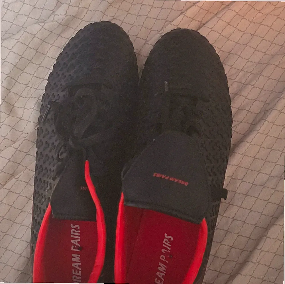 Dream Pairs Youth Soccer Cleats, Black Red Studded Sole Athletic Shoes