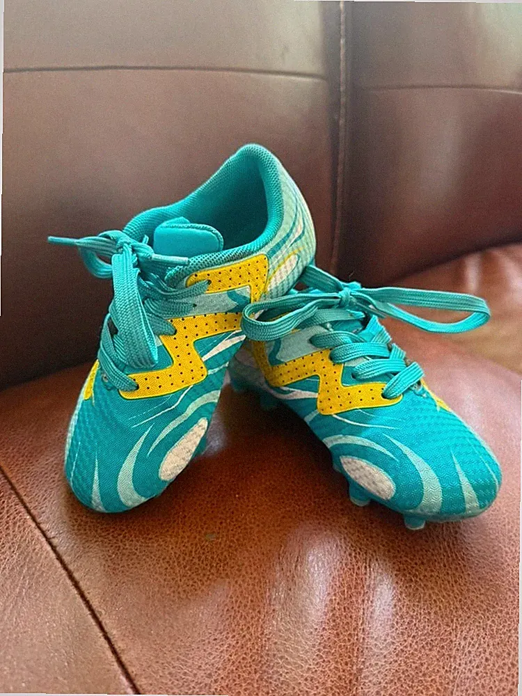 Dream Paris Unisex Mint/Yellow Kids Soccer Cleats Size 10