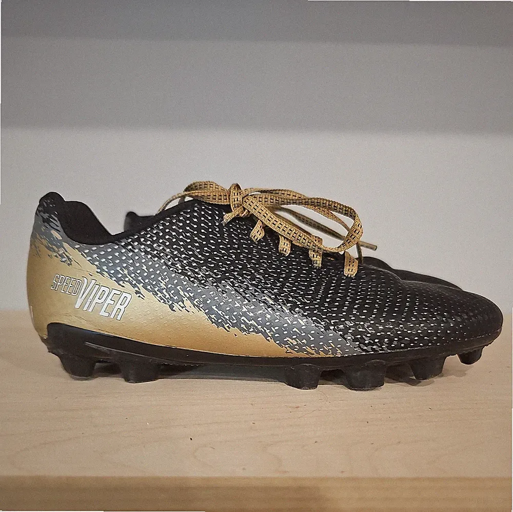 boys soccer cleats size 2