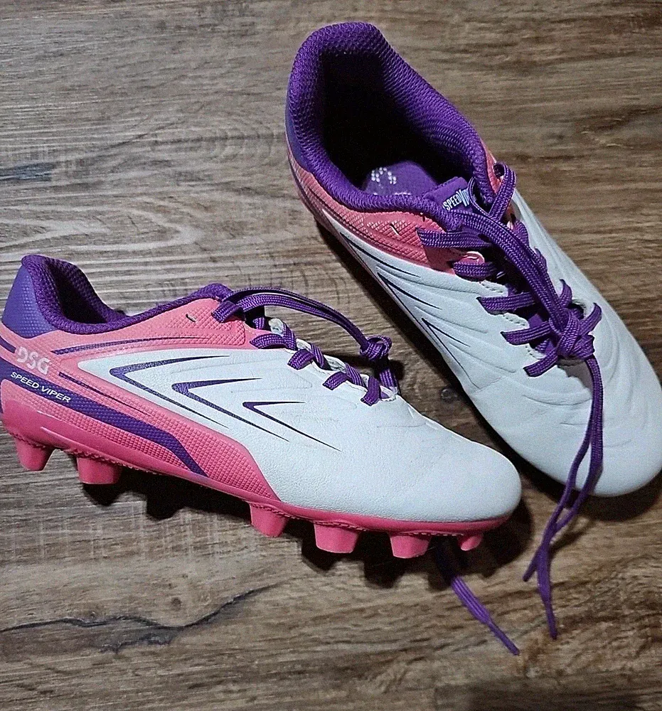 DSG Girls Youth Size 2 Cleat Soccer Cleats Purple Pink