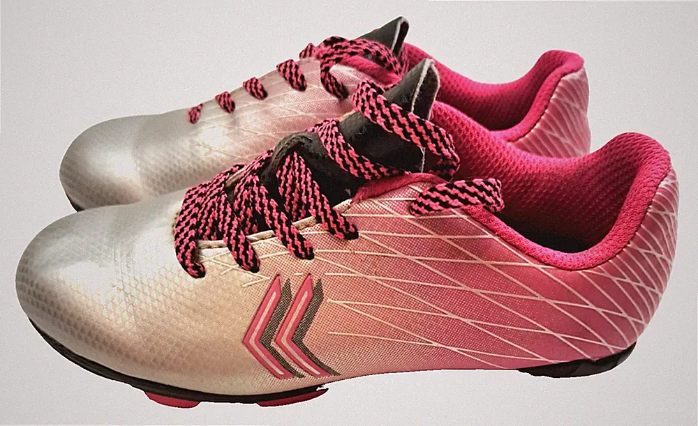 DSG Kid’s 10K Ombre Soccer Cleats Low Top Lace Up Round Toe Pink / Silver