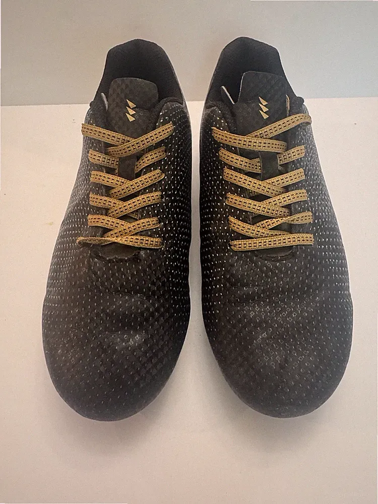 DSG Kids Boys Girls Soccer Speed Viper Gold Black Cleats Youth Size 4.5