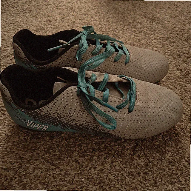 DSG Kids Soccer Cleats Speed Viper Size 2.5K Blue Gray
