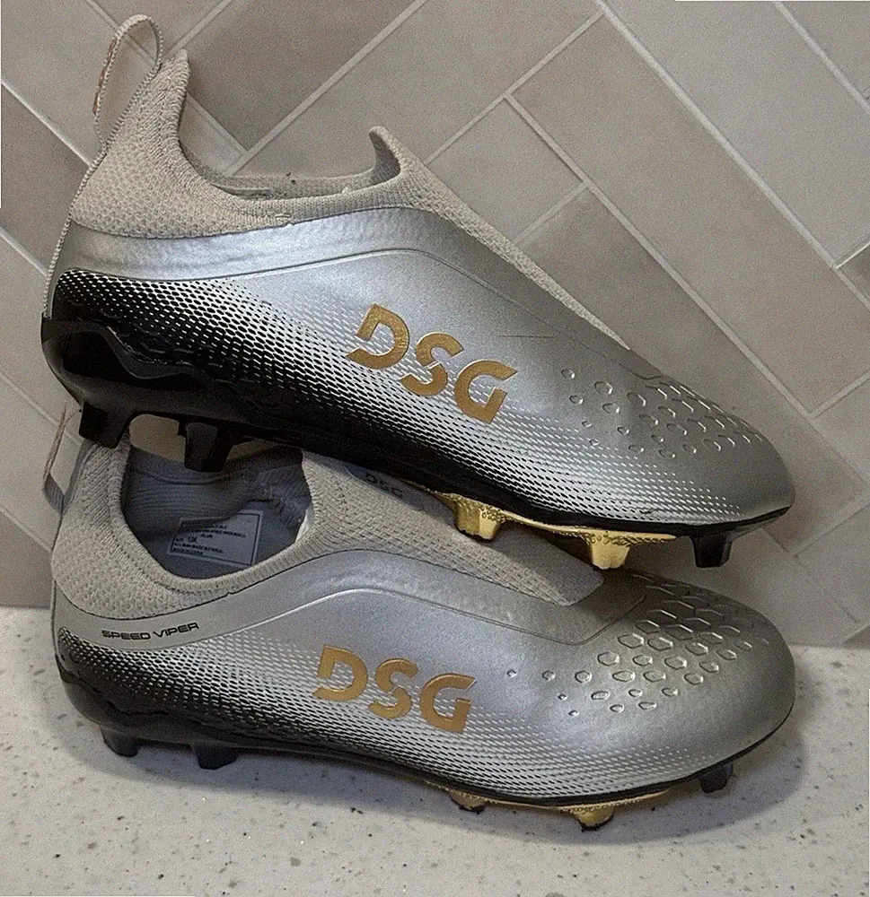 DSG Kids Speed Viper Max Laceless Soccer Cleats-Size 13 Youth - Used Once $55