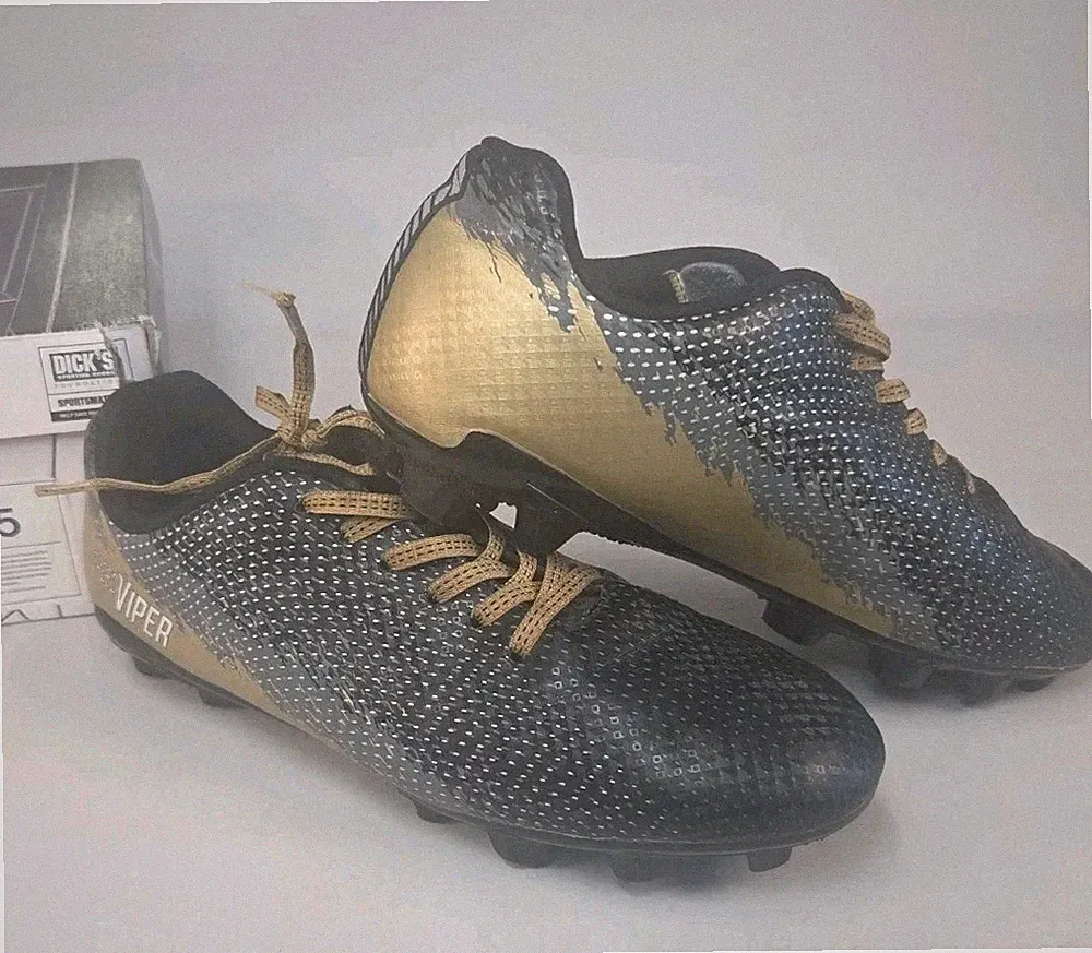 DSG Soccer Cleats Shoes Size 5 Speed Viper Black/Gold. ( Scuff Marks Look At Pic