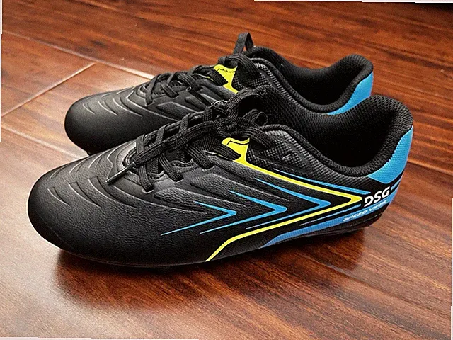DSG Speed Viper 2.0 Youth Soccer Cleats Size 3 Multicolor New Without Box