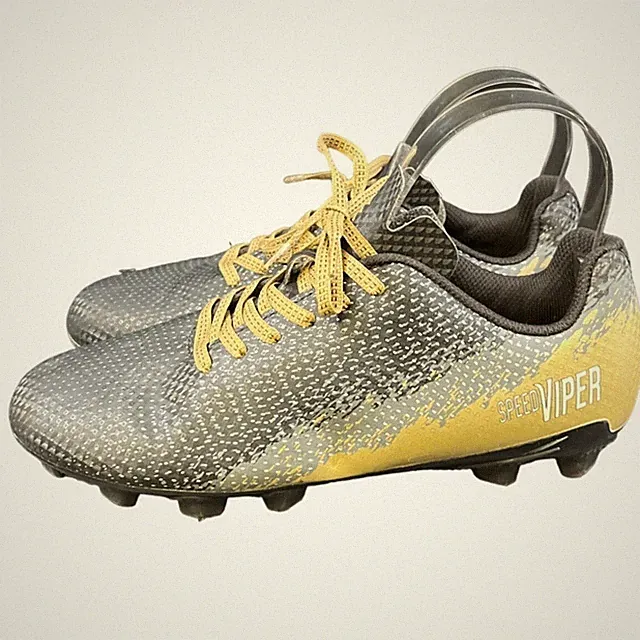 DSG Speed Viper Boy's Black/Gold Shoes/Soccer Cleats Sz 5 SKU 4905