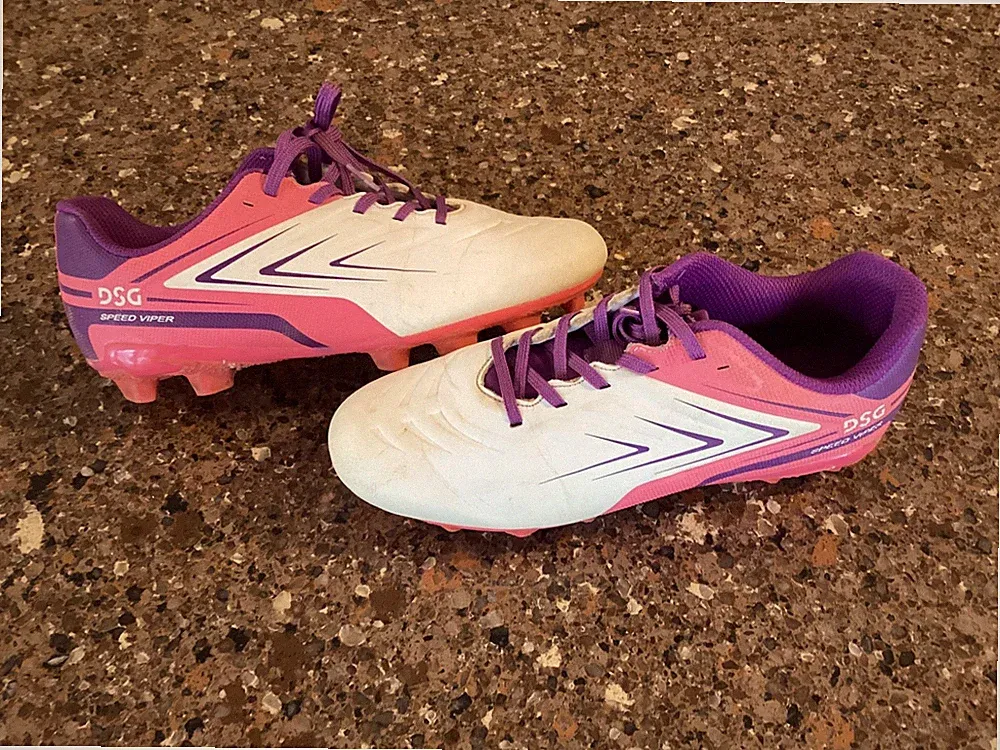 DSG Speed Viper Girls Soccer Cleats Youth size 4 White/ Pink/ Purple
