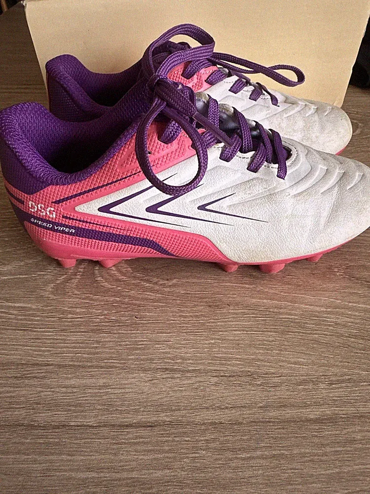 DSG Speed Viper Girls Youth Soccer cleats 11K Pink/Purple/White