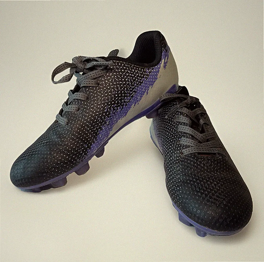 DSG Speed Viper Kids Soccer Cleats Purple Silver Black Athletic Shoes 2.5