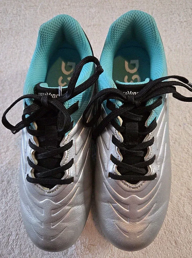 DSG Speed Viper soccer cleats Kids size 1 Turquoise, Grey & Black