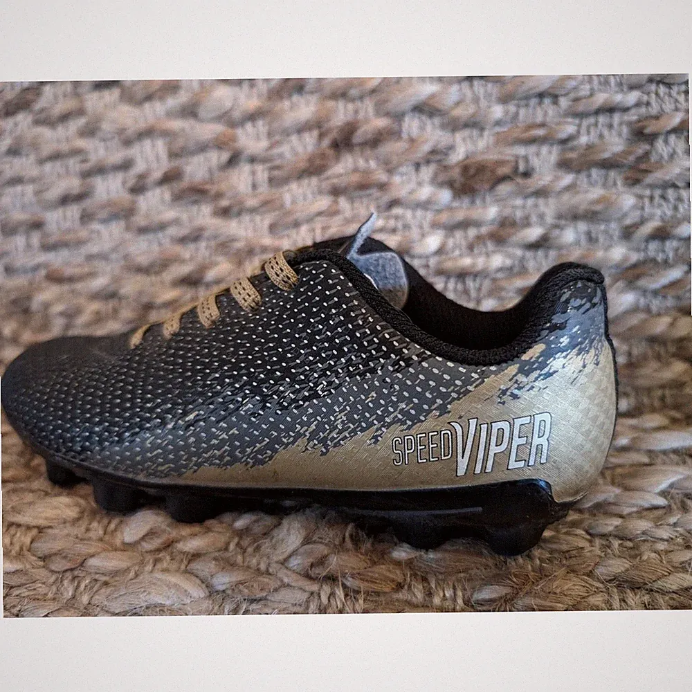 DSG Speed Viper Soccer Cleats Kids Size 12K Black And Gold