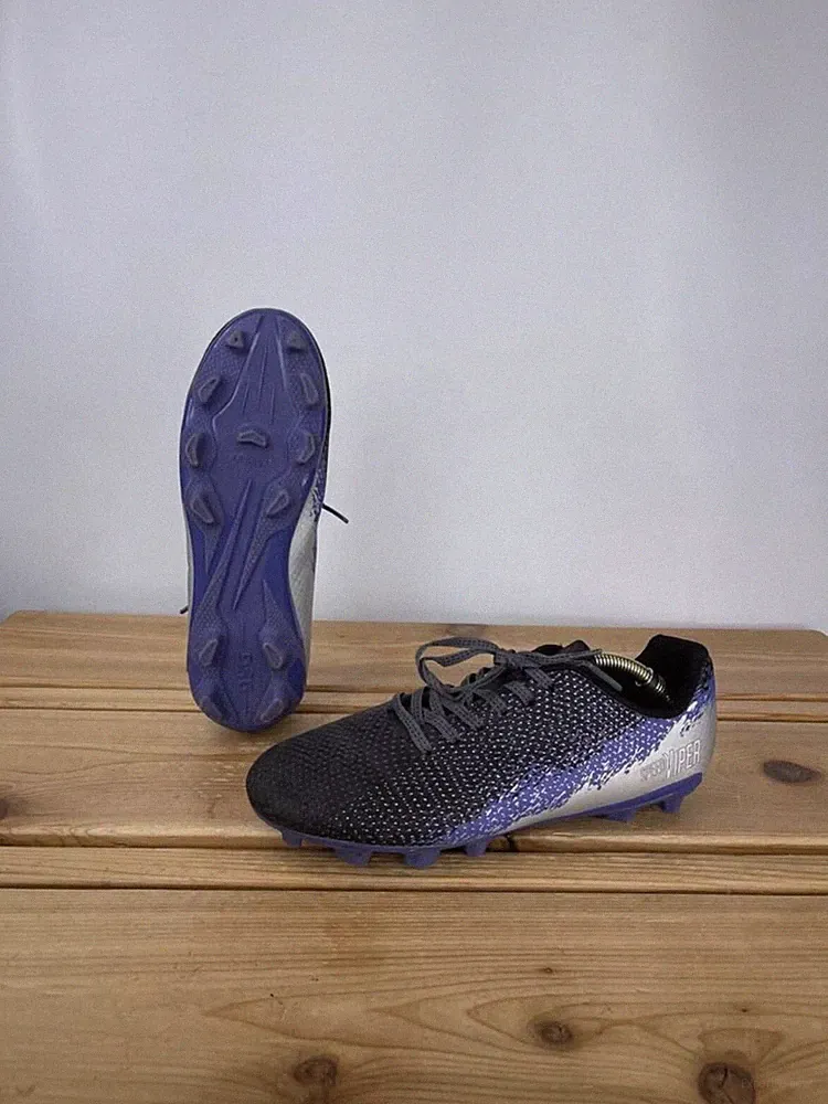 DSG Speed Viper Soccer Cleats Youth Size 6 Purple Silver Firm Ground