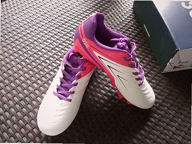 DSG Youth Size 1 Girls Soccer Cleats Speed Viper Pink/Purple/White ~ NIB