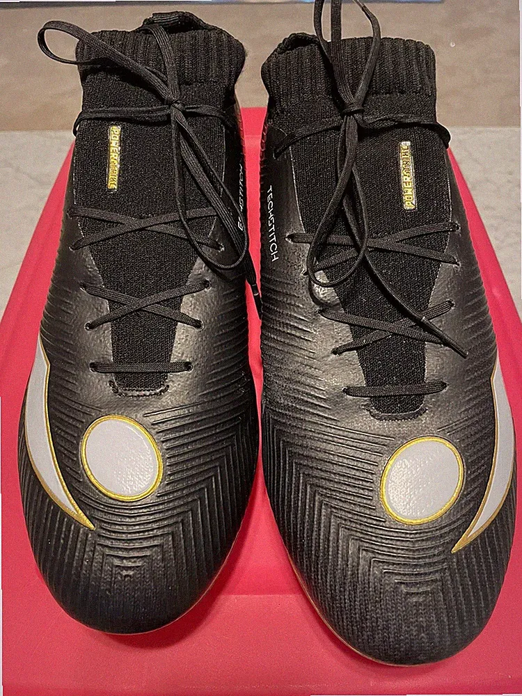 EUC Concave Volt + Knit SG BLACK SOCCER SHOES US SZ 10.5