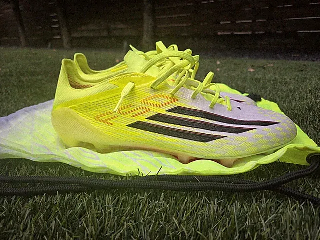 F50 Elite FG Cleats "Born for Goals" Men's Size 9.5
