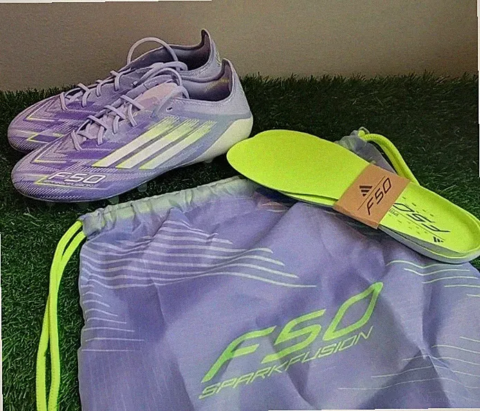 F50 Sparkfusion Elite FG/AG Soccer Cleats Size 6 w/ String Bag & Speed Insoles