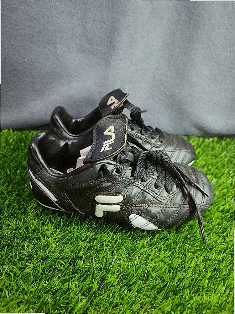 Fila Boys Soccer Cleats Size 11.5C