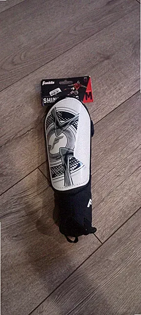 Franklin boys soccer shin guards brand new