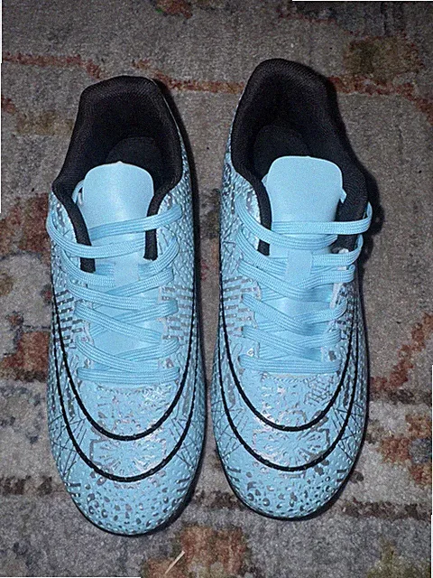 Generic cleats size 4.5