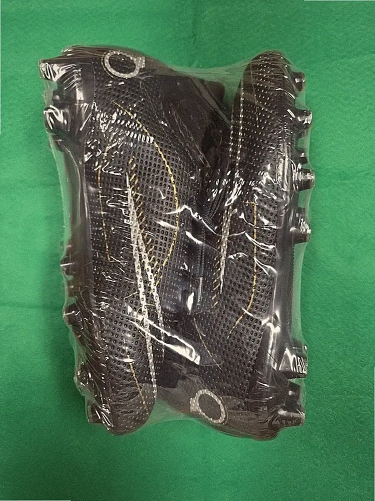 Generic Vapor Style Soccer/Football Cleats UK Sz38- US size 5.5-6.5 . NEW-unisex