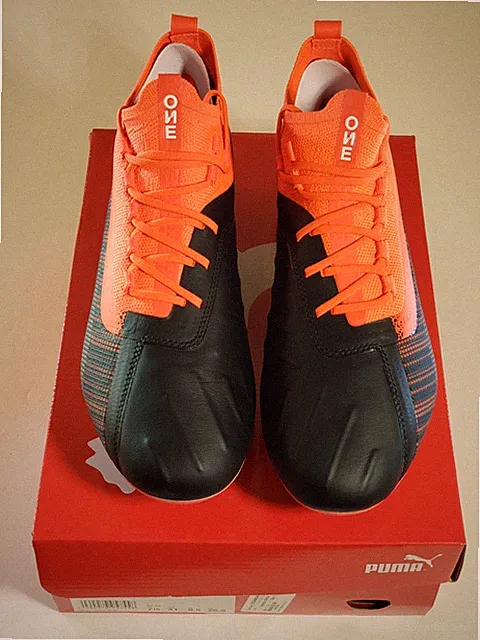GENUINE PUMA ONE 5.1 FG/AG Soccer Cleats MEN'S Size 8.5 US