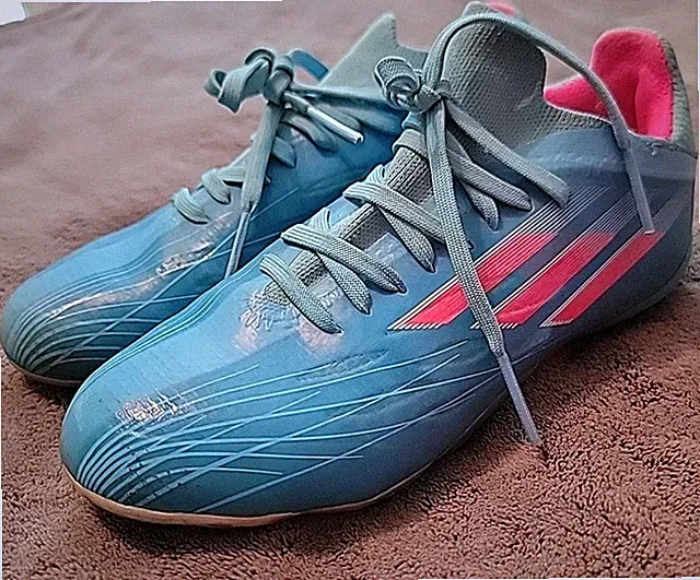 Girls Adidas Soccer Cleats Size 1